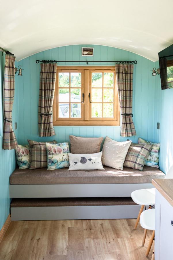 Glamping At South Lytchett Manor Hotel Poole Buitenkant foto