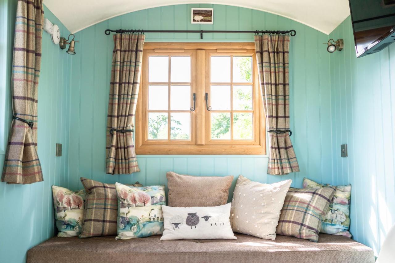 Glamping At South Lytchett Manor Hotel Poole Buitenkant foto