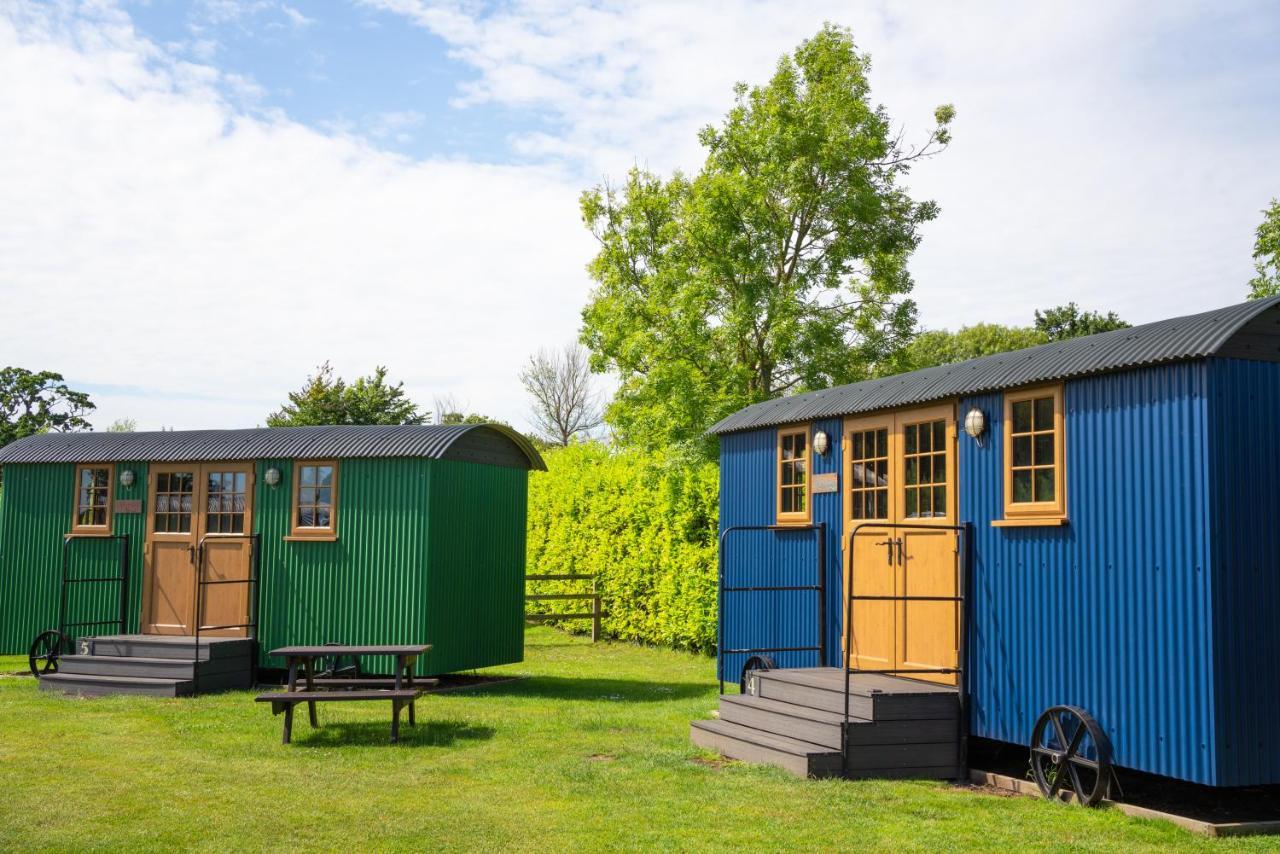 Glamping At South Lytchett Manor Hotel Poole Buitenkant foto