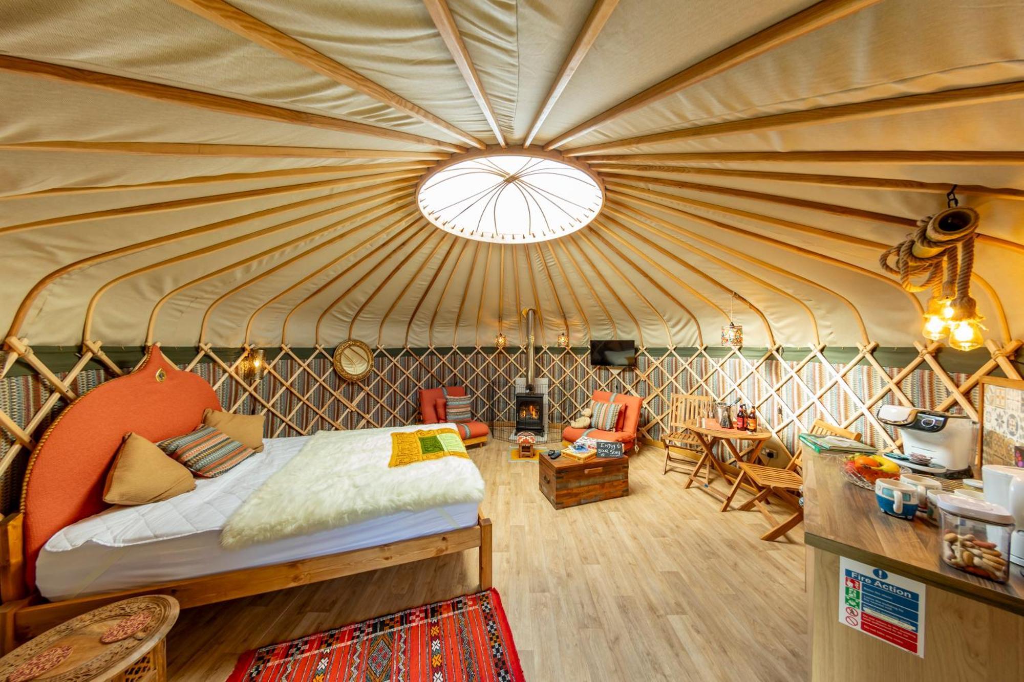 Glamping At South Lytchett Manor Hotel Poole Buitenkant foto