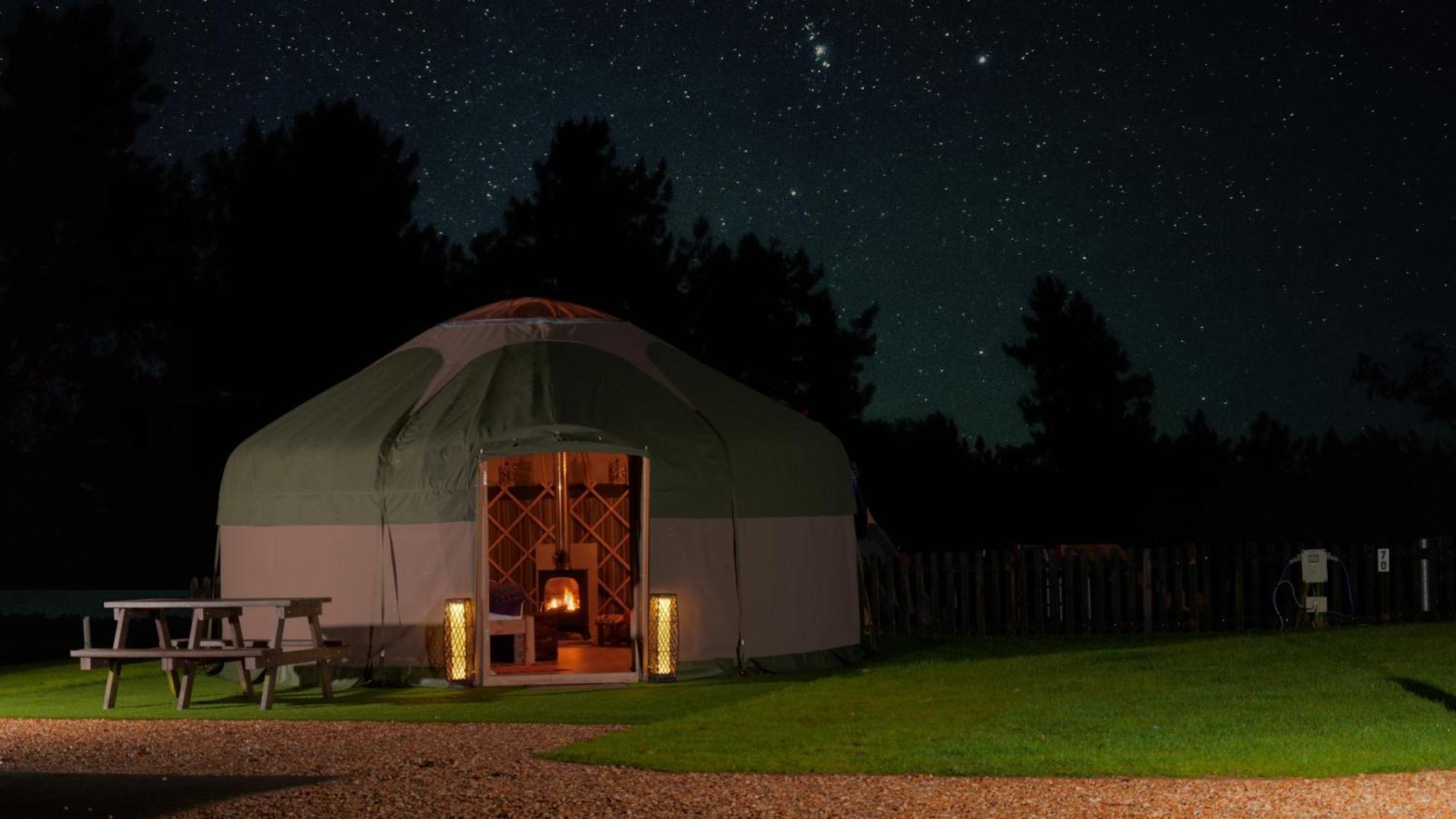 Glamping At South Lytchett Manor Hotel Poole Buitenkant foto
