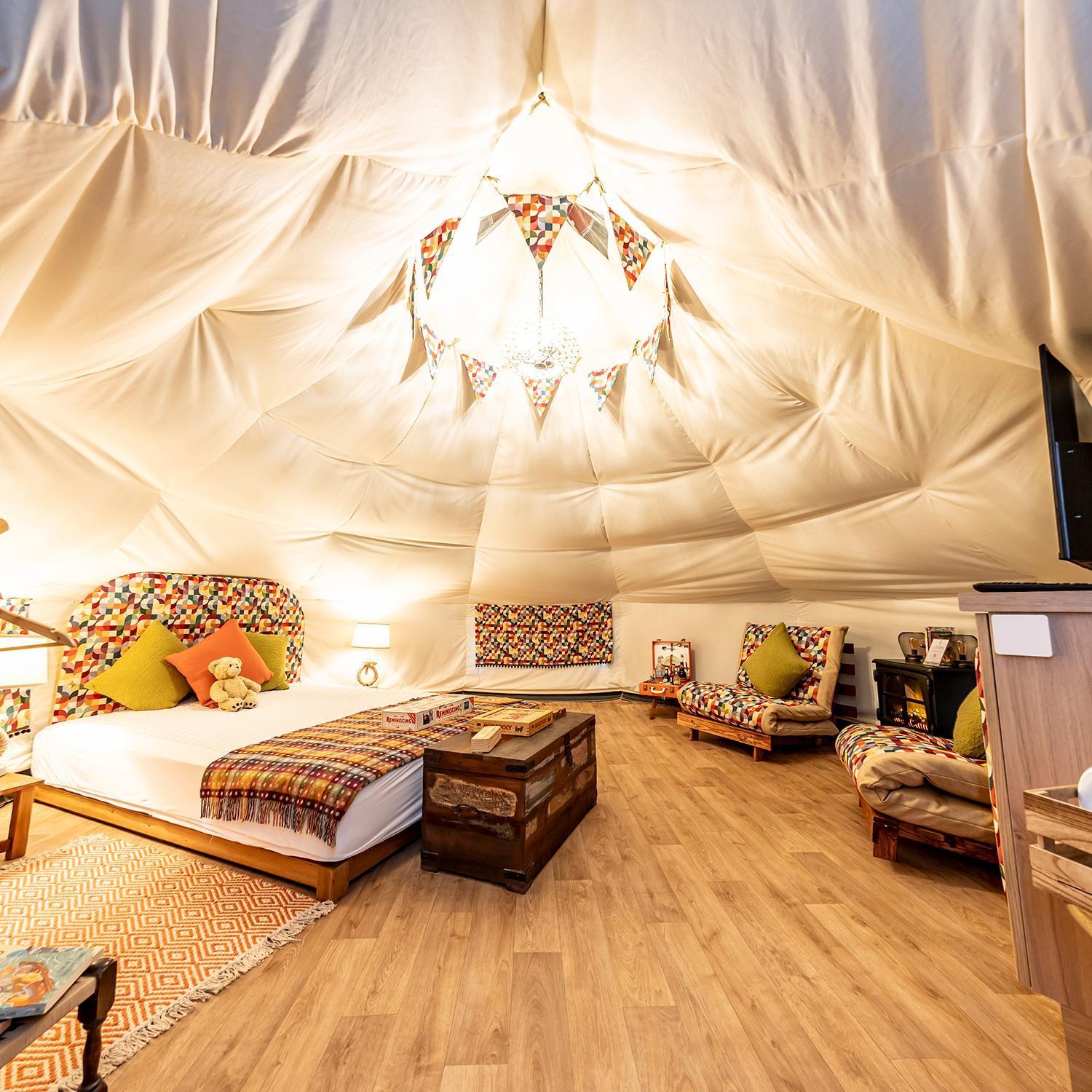 Glamping At South Lytchett Manor Hotel Poole Buitenkant foto